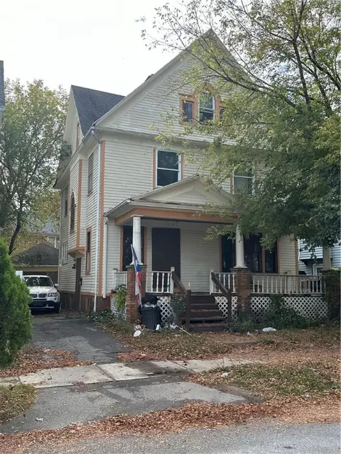 151 Saranac St, Rochester, NY 14621
