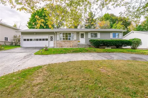 59 Nory Ln, Gates, NY 14606