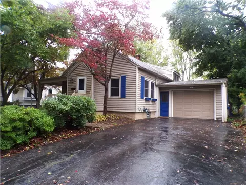 14 Mercer St, Sweden, NY 14420