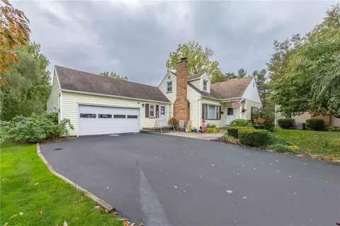 79 Deville Dr, Greece, NY 14612