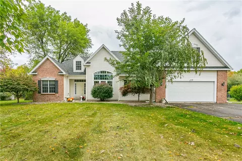 224 Webster Rd, Webster, NY 14580