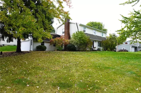 20 Dahlia Dr, Perinton, NY 14450