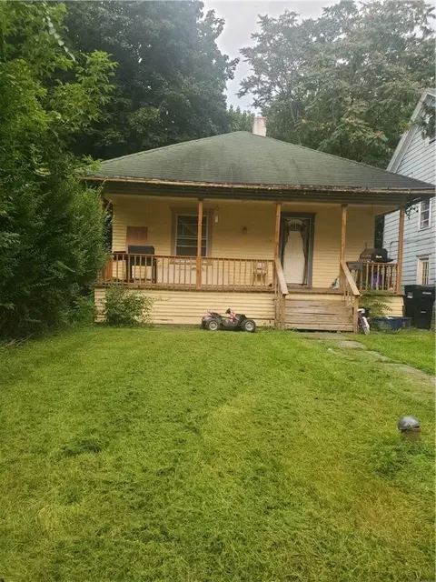 115 Bellaire Pl, Syracuse, NY 13207