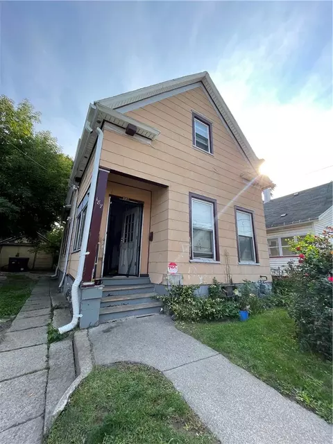 187 Weaver St, Rochester, NY 14621