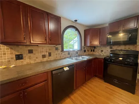 941 Joylene Dr, Webster, NY 14580 photo 7