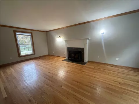941 Joylene Dr, Webster, NY 14580 photo 3