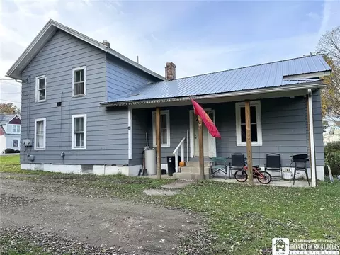100 N Pearl St, Carroll, NY 14738