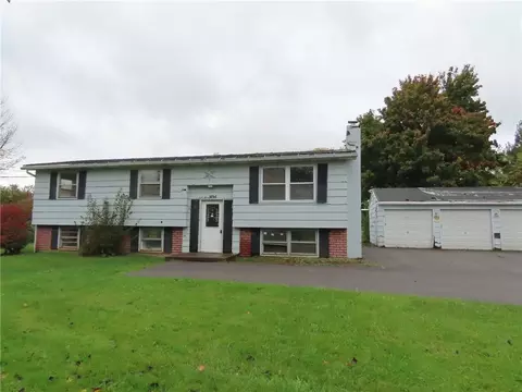 3736 County Road 4, Canandaigua, NY 14424