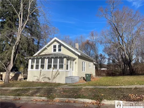26 18th St, Jamestown, NY 14701