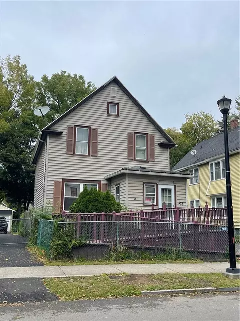 38 Sawyer St, Rochester, NY 14619