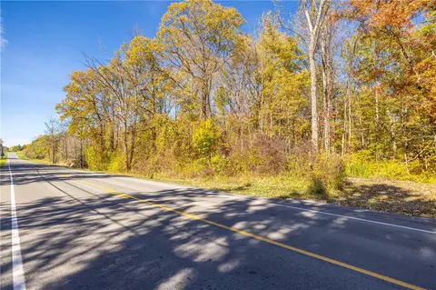 569 Whittier Rd, Ogden, NY 14559