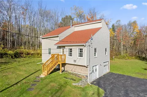 998 Dunham Hill Rd, Barker, NY 13905