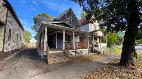 192 Melville St, Rochester, NY 14609