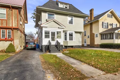 68 Roxborough Rd, Rochester, NY 14619