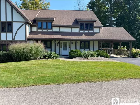 8239 Canterbury Dr, French Creek, NY 14724