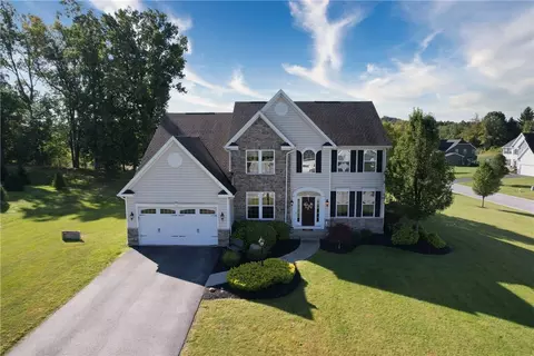 1005 Warters Cv, Victor, NY 14564