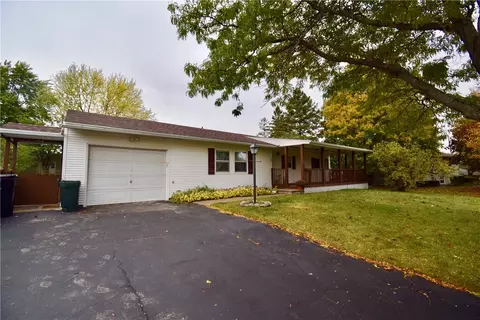 103 Feasel Dr, Henrietta, NY 14467