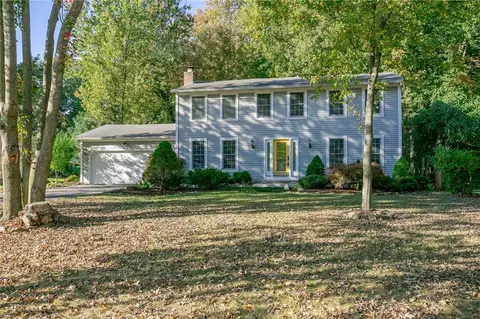 88 Park Acre Rd, Pittsford, NY 14534