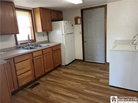 329 S Barry St, Olean, NY 14760 photo 2