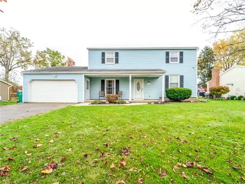 88 Applegrove Dr, Greece, NY 14612