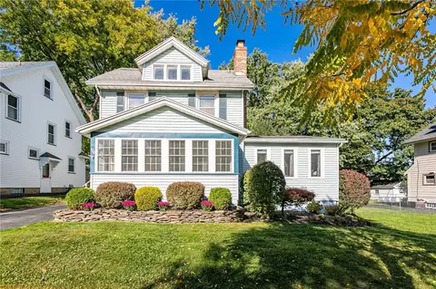 370 Laurelton Rd, Irondequoit, NY 14609