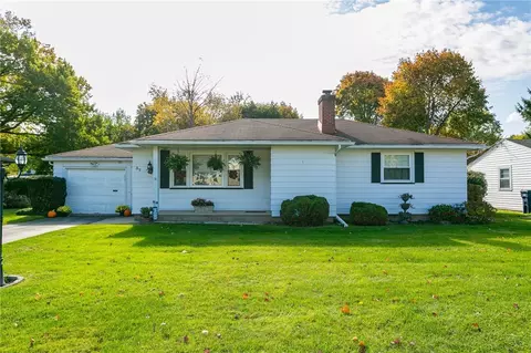 37 Willowen Dr, Irondequoit, NY 14609