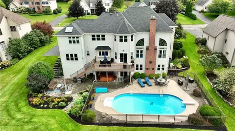 26 Stoneleigh Trl, Victor, NY 14564