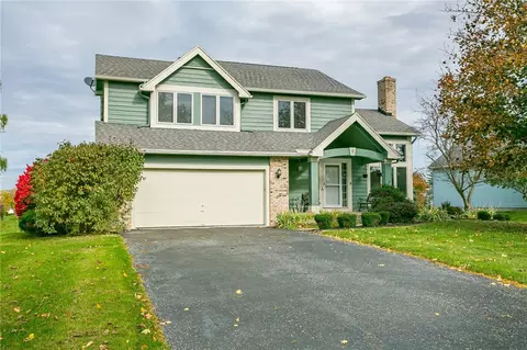 9 Mae Mdw, Chili, NY 14624