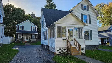 15-17 Elm St, Auburn, NY 13021