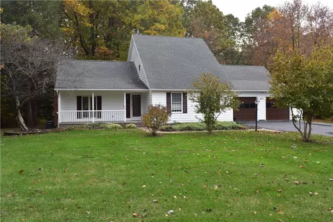 835 Parma Center Rd, Parma, NY 14468