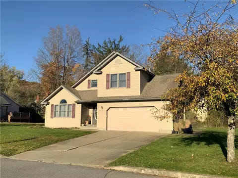 5 H C Dr, Port Allegany, PA 16743