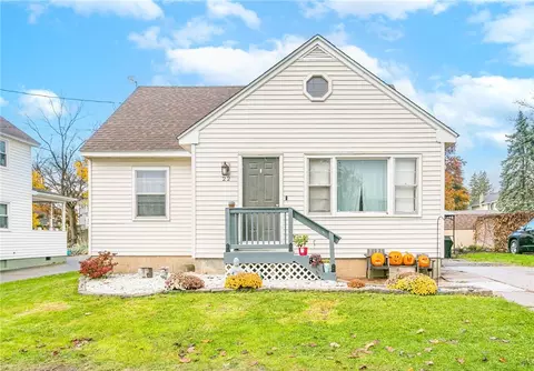 22 Chestnut St, Seneca Falls, NY 13148