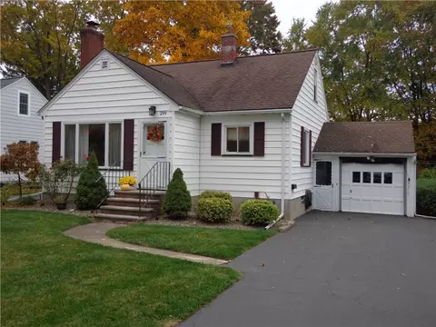299 Walzer Rd, Irondequoit, NY 14622