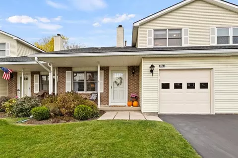 1124 Cunningham Dr, Victor, NY 14564