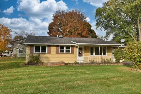 8 N Park Dr, Greece, NY 14612