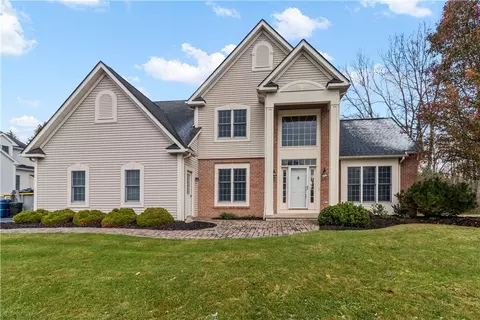 4 Sanibel Dr, Perinton, NY 14450