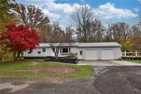 6676 N Bergen Rd, Byron, NY 14422