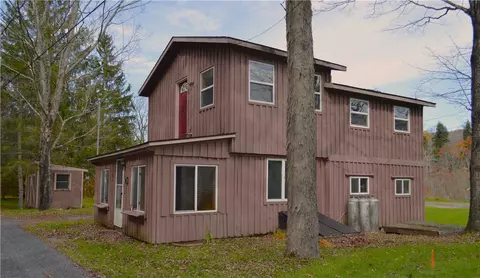 20 Van Loan Rd, Shandaken, NY 12441