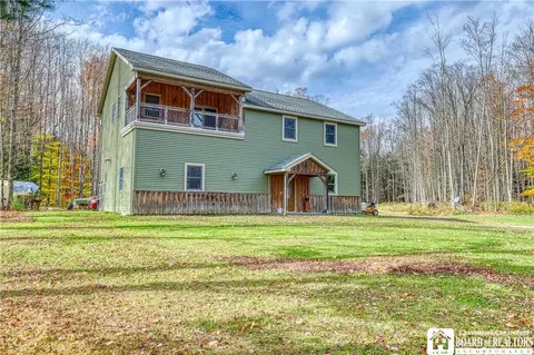 13826 Pritchard Rd, Springville, NY 14141