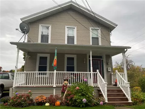 11 Columbus St, Auburn, NY 13021