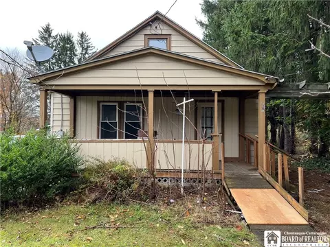 124 W Fairmount Ave, Busti, NY 14750