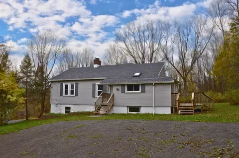 7902 E Port Bay Rd, Wolcott, NY 14590