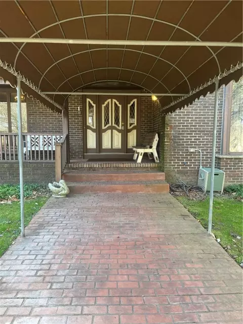 1791 Schlegel Rd, Webster, NY 14580