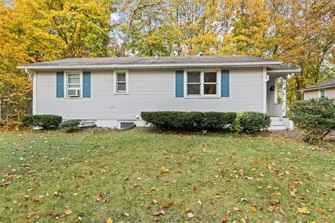 90 92 South St, Pittsford, NY 14534
