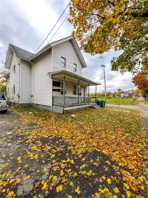 86 York St, Rochester, NY 14611