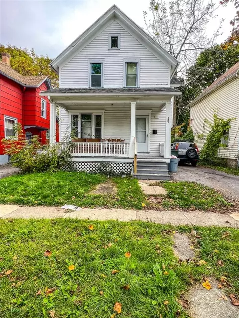 109 Roycroft Dr, Rochester, NY 14621