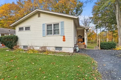 98 100 South St, Pittsford, NY 14534