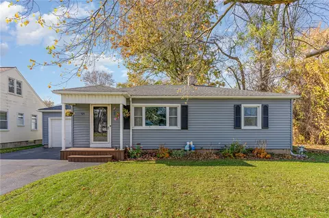 523 Howard Rd, Gates, NY 14624