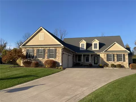 52 Hyacinth Ln, Perinton, NY 14450