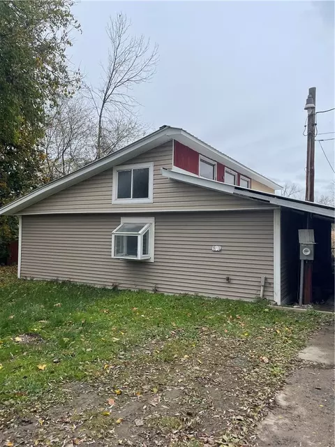 391 Canal Dr E, Macedon, NY 14502